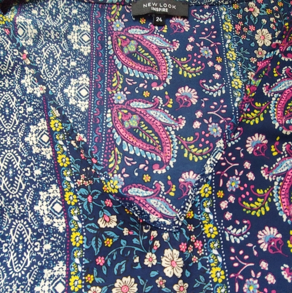 EUC Plus Size ASOS New Look Inspire Curve Split Hem Tunic – Size 24 - Picture 7 of 11